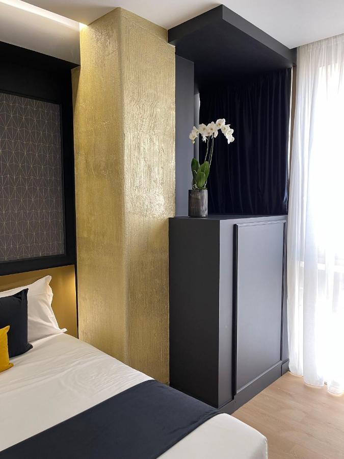 Plebiscito Boutique Rooms เนเปิลส์ ภายนอก รูปภาพ